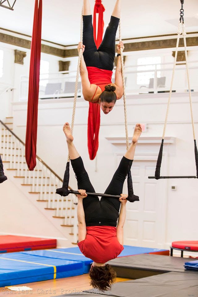 Trapeze Duo